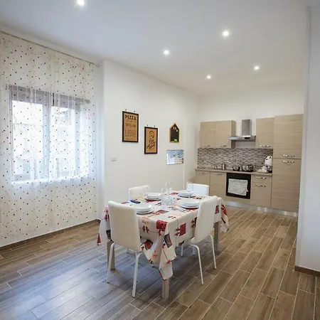 Marta House Apartment Naples Exterior photo